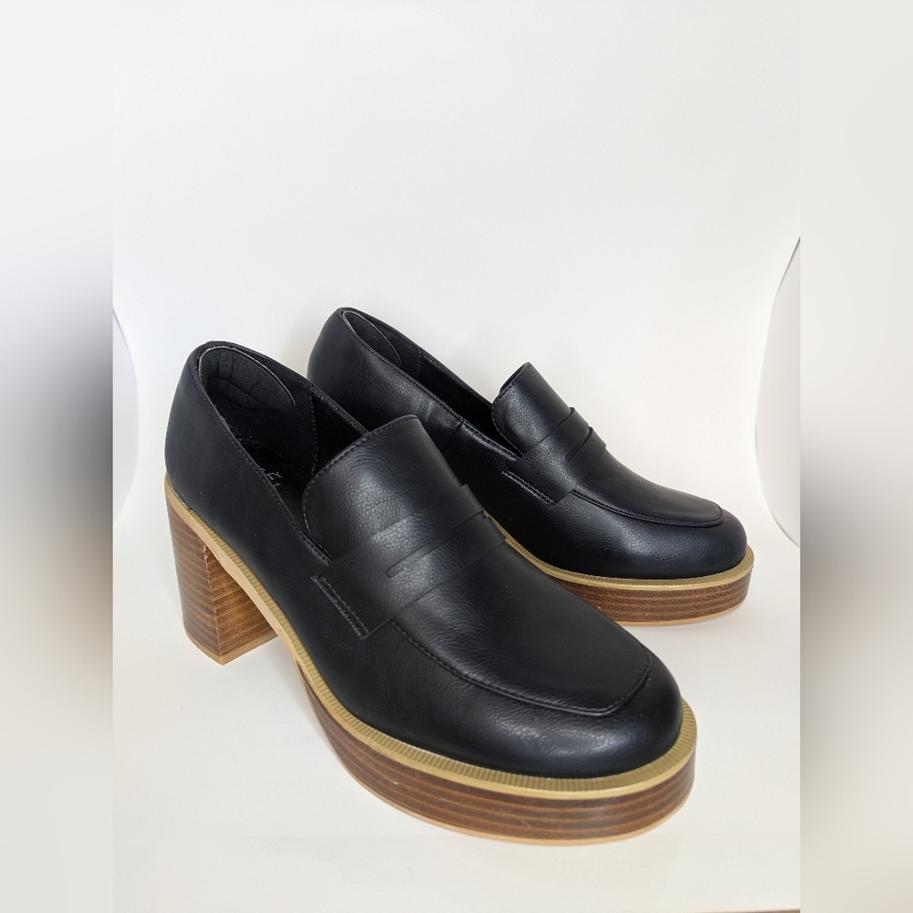 Oasis Society Hannah Platform Penny Loafers Black Women's Size 8.5